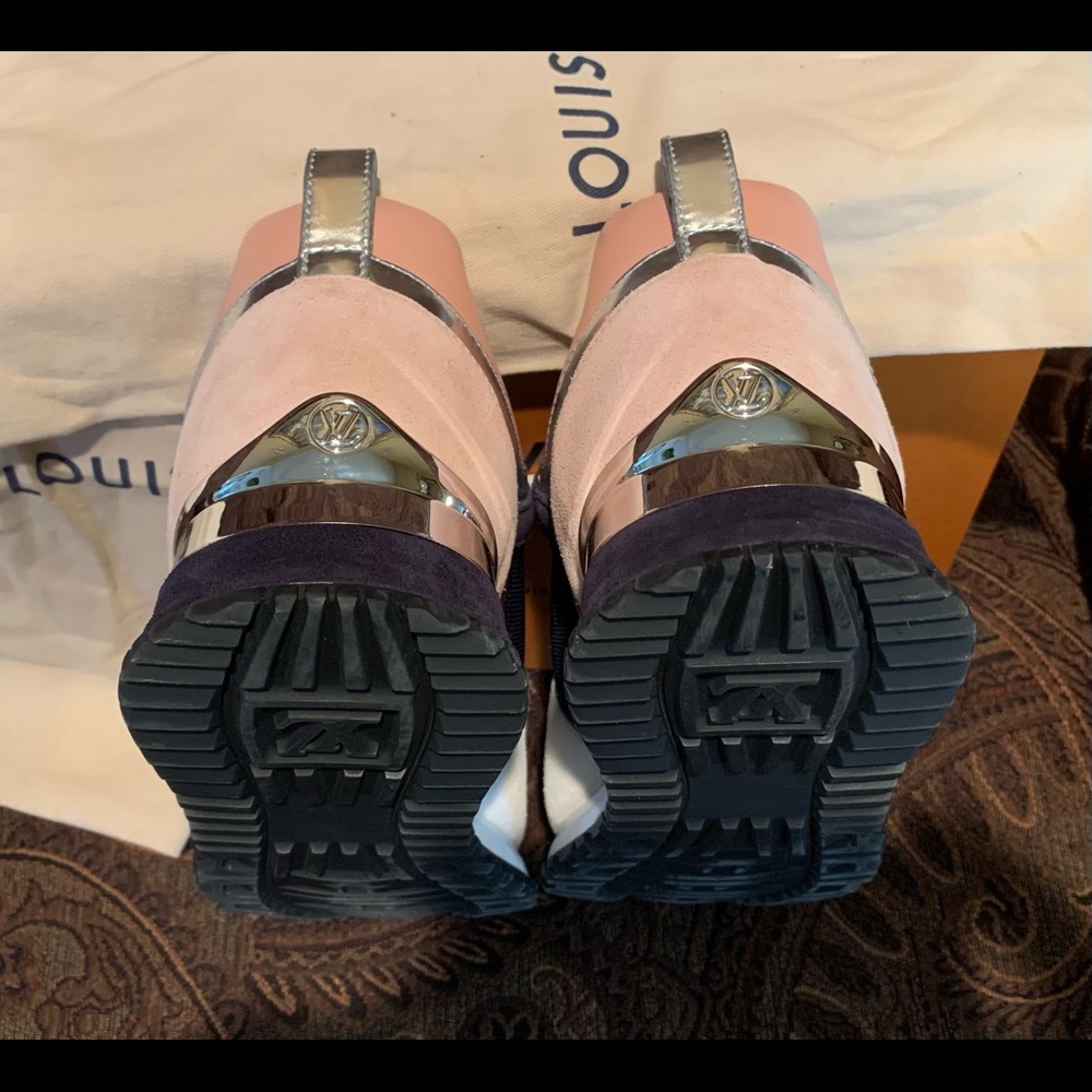 Like New Authentic Louis Vuitton Run Away Sneakers - Picture 14 of 16